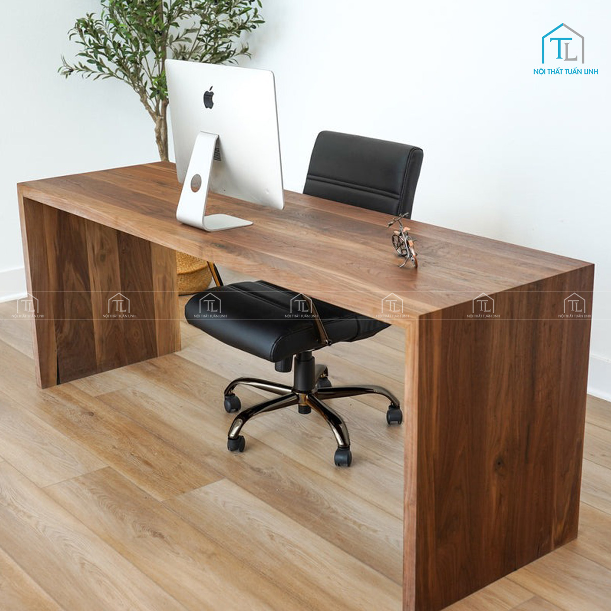 Bàn làm việc bằng gỗ phong cách đơn giản hiện đại