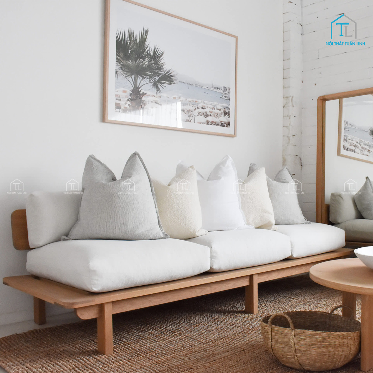 Sofa gỗ tự nhiên khung chắc chắn, nệm êm ái
