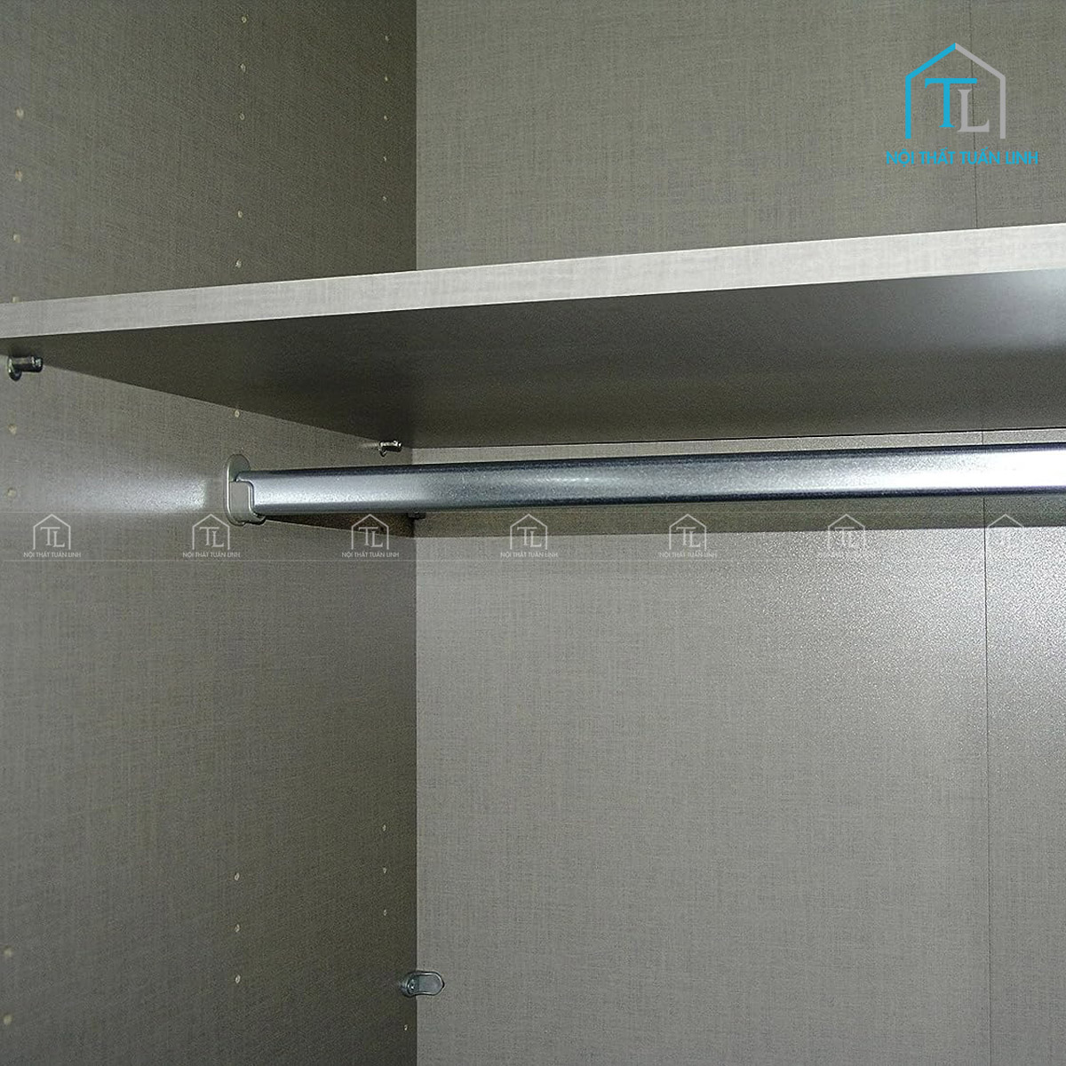 Tủ quần áo 3 cánh lùa gỗ MDF kính đen hiện đại