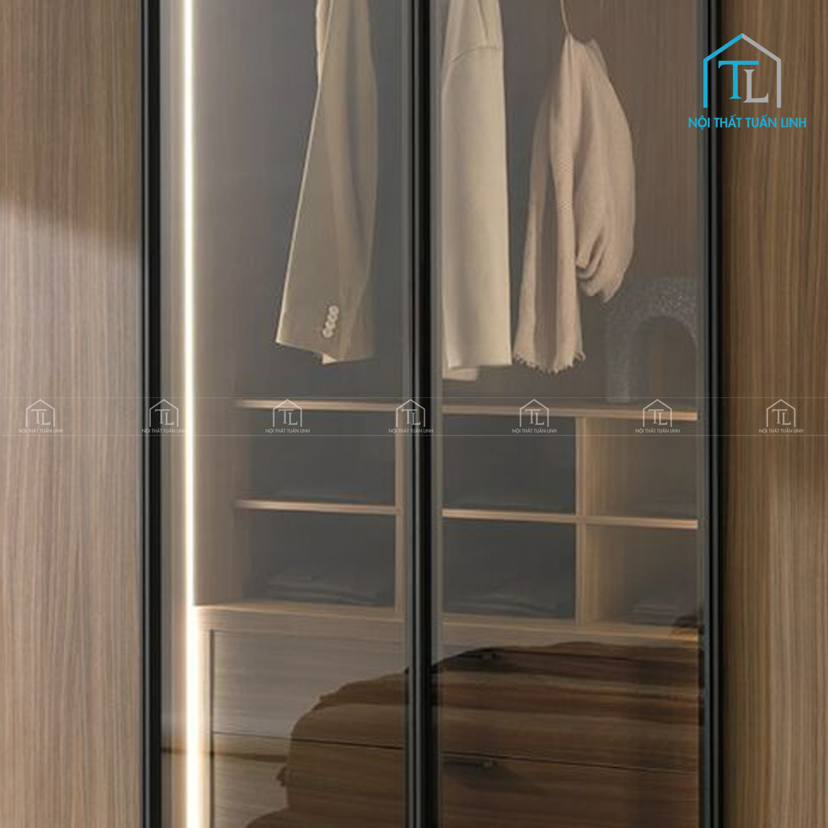 Tủ quần áo cánh kính màu nâu khói gỗ MDF vân gỗ óc chó sang trọng