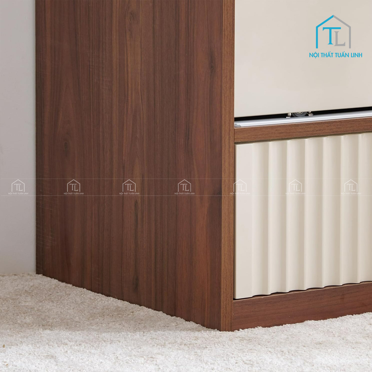 Tủ quần áo cửa lùa 2 cánh màu be hiện đại kèm gương soi