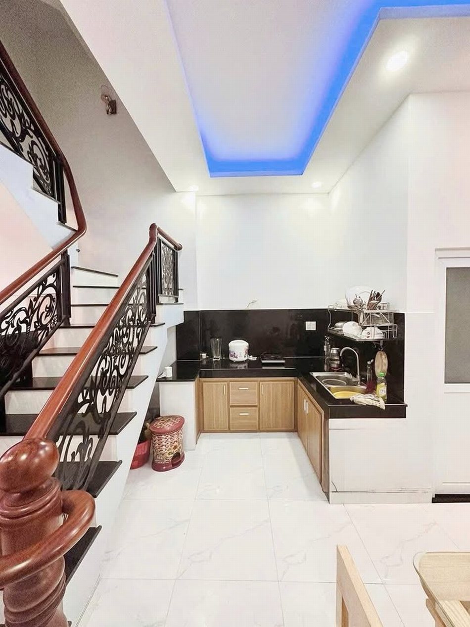 Nhà phố đẹp quy mô 3 tầng 1 bếp 3 phòng ngủ 1 phòng khách